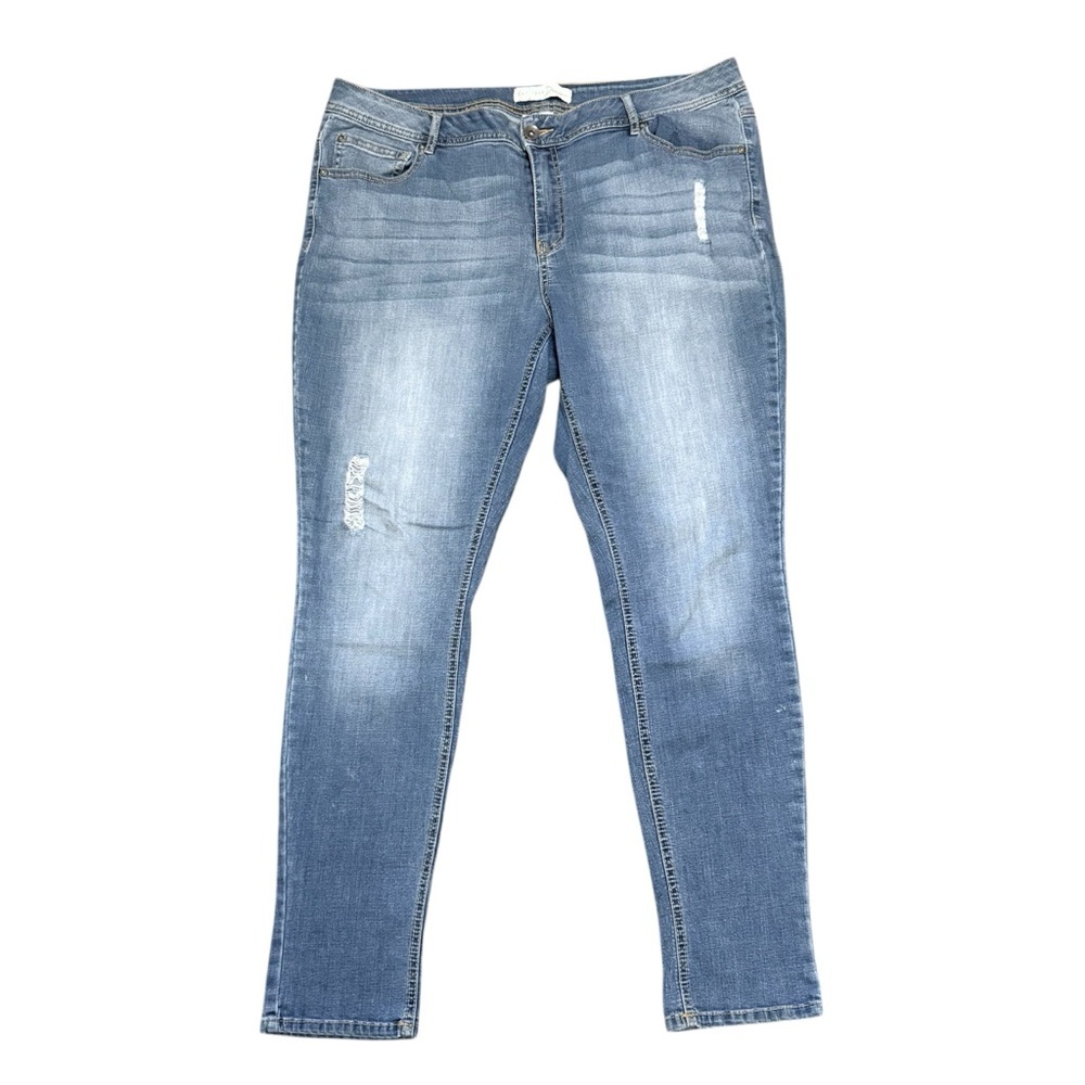 Women’s Denim Curvy Ripped Jeans